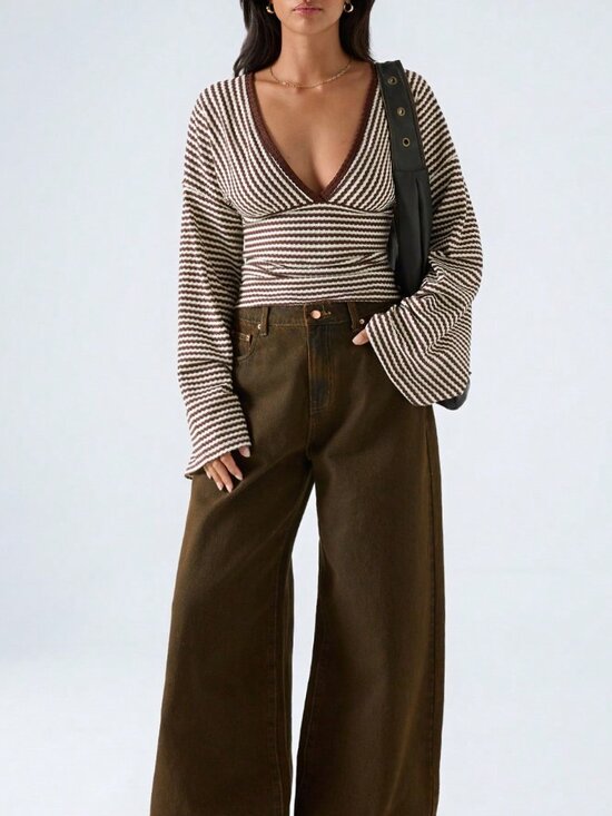 Tops - Multicolor Casual Women's Regular Deep V-Neck Striped Flare Sleeve Fitted Top